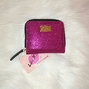 ❤ LAST One NWT Betsey Johnson Zip Around Wallet
